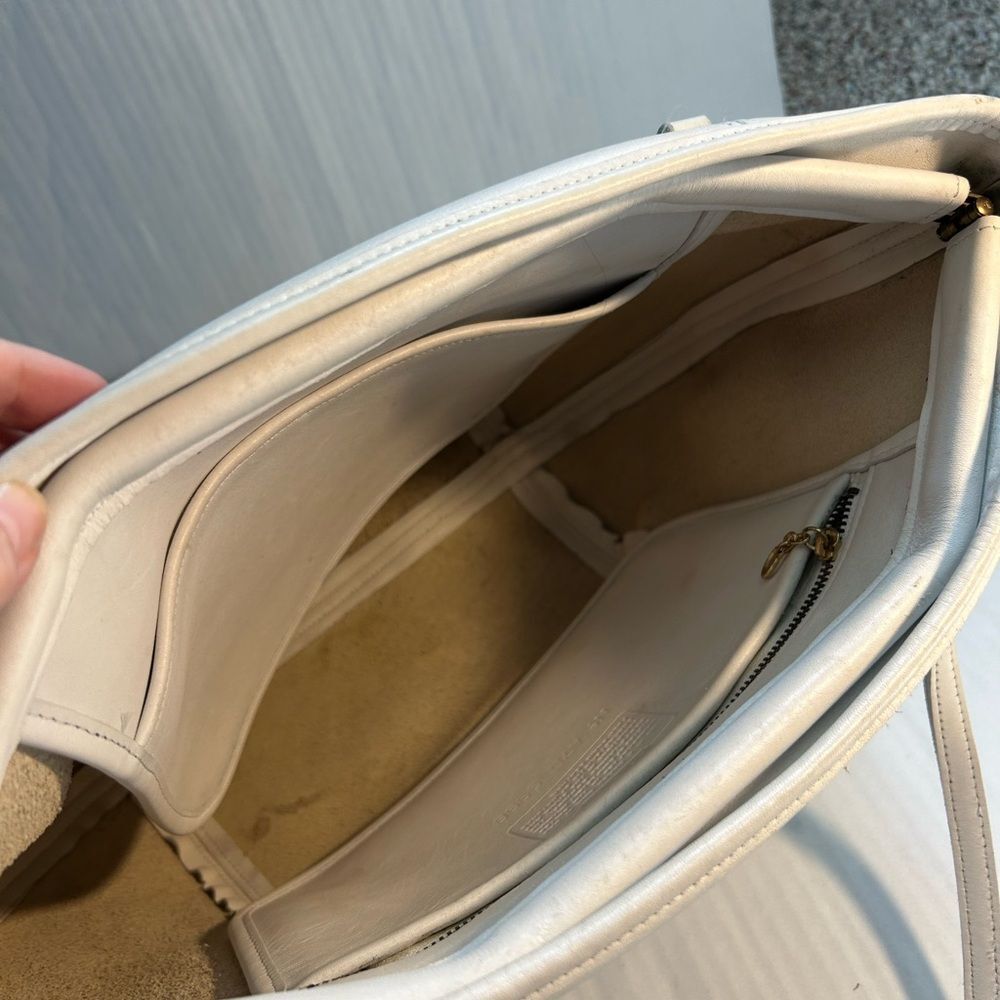 Coach Vintage White Leather Shoulder Tote 9998 Bag - Picture 8 of 16